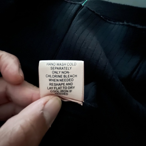 Woman’s ribbed knitted A line midi skirt - Picture 6 of 6